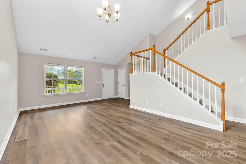 Property image 3 of 518 Canopy Court in Clover Meadows, Clover, SC 29710