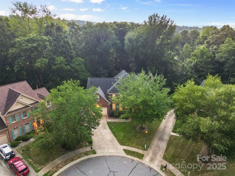 Property image 5 at 402 Clairview Lane, Matthews, NC 28105