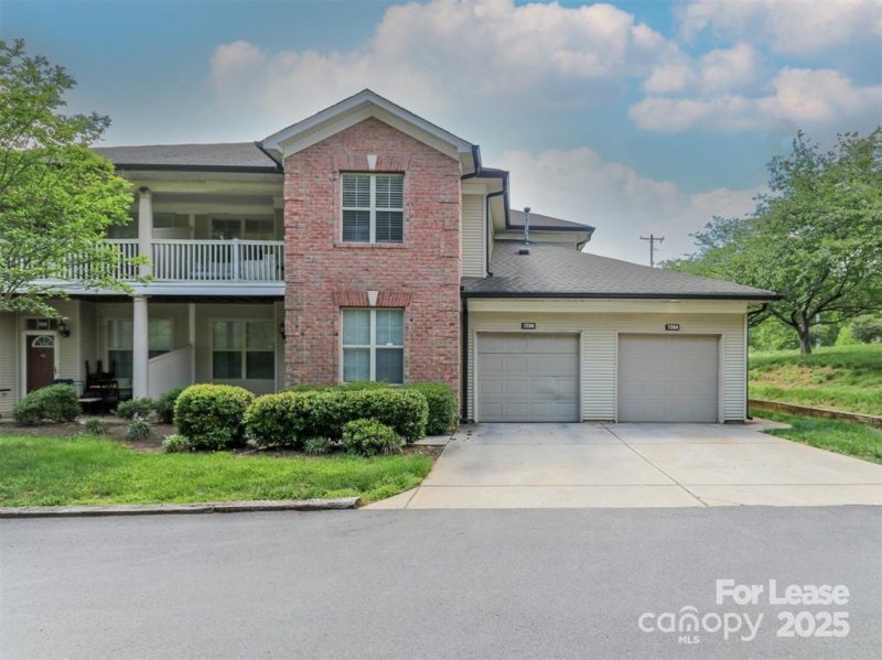 7204 Michaels Landing Drive