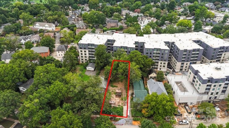 Property image 3 of 1645 Lombardy Circle in Dilworth, Charlotte, NC 28203