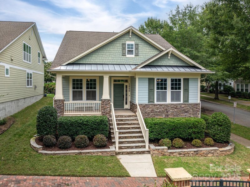 Property image 3 at 1000 Bobbin Lane, Belmont, NC 28012