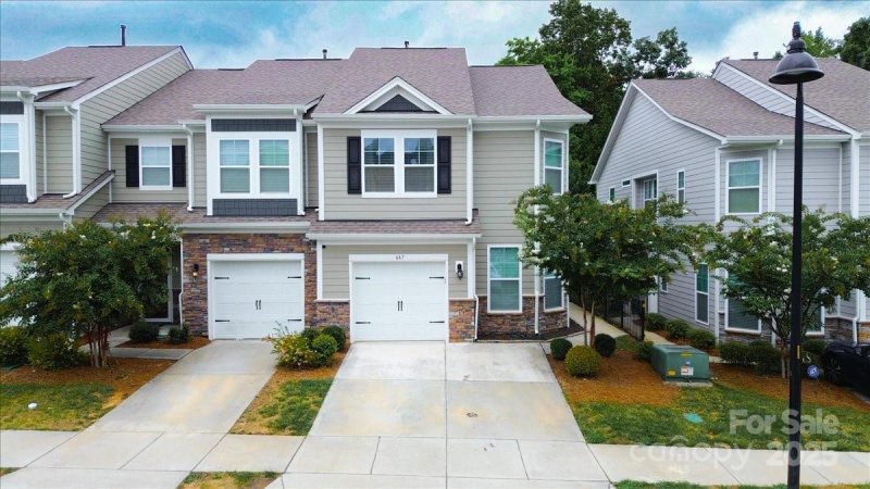 The Village At Ivy Ridge, Clover Community