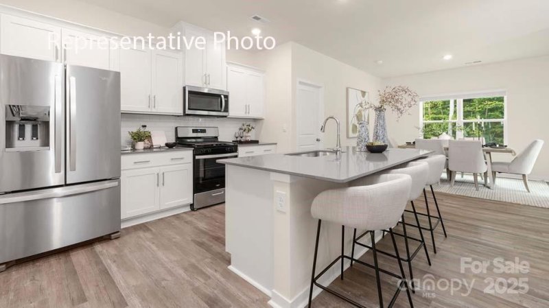 Property image 3 of 736 14th Avenue Court in The Hamptons at Hickory, Hickory, NC 28601