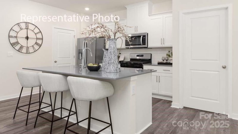 Property image 4 of 736 14th Avenue Court in The Hamptons at Hickory, Hickory, NC 28601