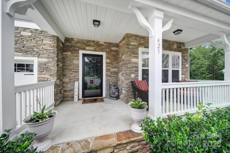 Property image 2 of 423 Crisfield Court in The Pinnacle at Handsmill, York, SC 29745