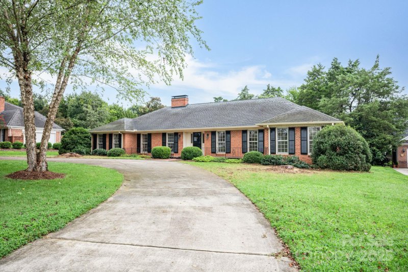 Property image 2 at 4815 Sentinel Post Road, Charlotte, NC 28226