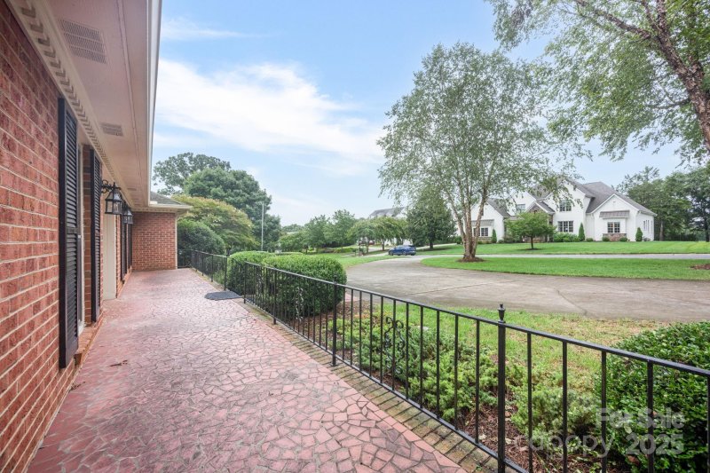 Property image 4 at 4815 Sentinel Post Road, Charlotte, NC 28226