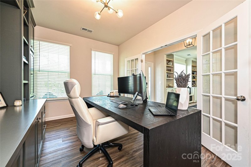 Property image 4 at 17318 Gladys Way, Davidson, NC 28036