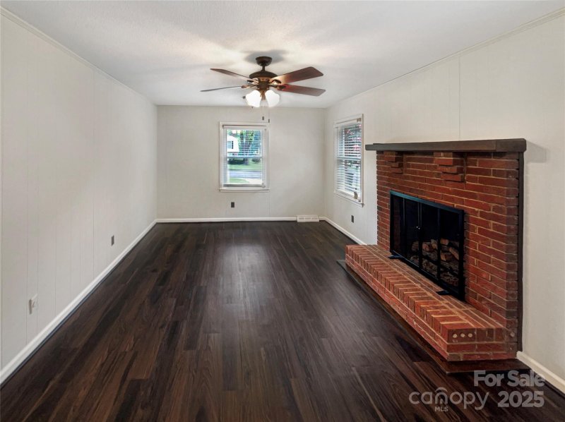 Property image 3 at 408 Whitethorn Drive, Gastonia, NC 28054