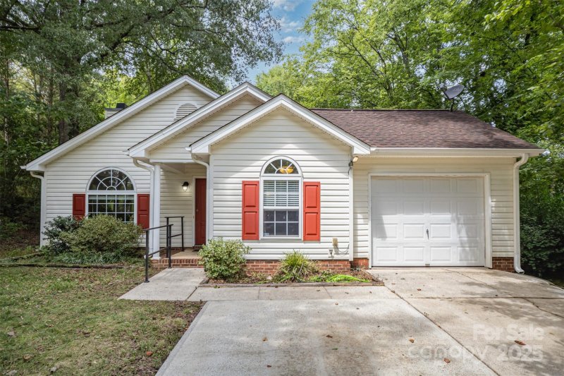 7216 Flodden Field Court