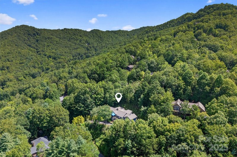 Property image 5 of 3 Tree Top Place in Timber Park, Black Mountain, NC 28711