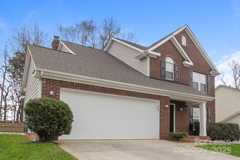 Property image 3 of 9719 Baxter Caldwell Drive in Creekview, Charlotte, NC 28213