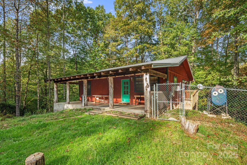 Property image 3 of 206 Willow Lane in Line Runner Ridge, Rosman, NC 28772