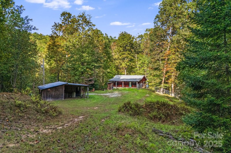 Property image 5 of 206 Willow Lane in Line Runner Ridge, Rosman, NC 28772