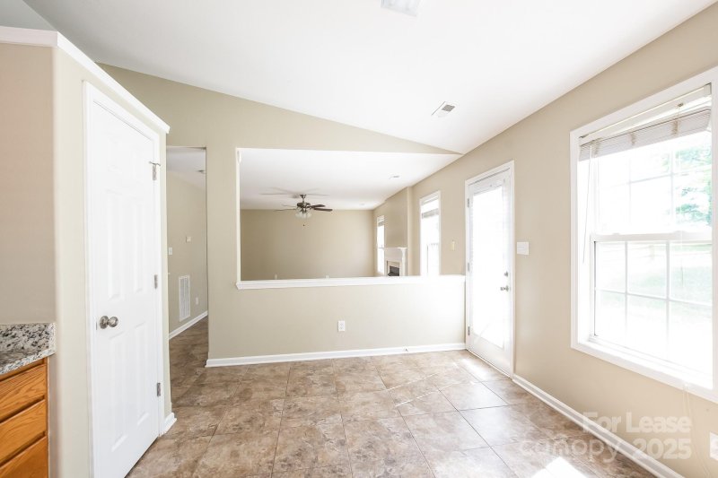 Property image 4 at 10554 Glory Meadow Court, Charlotte, NC 28278