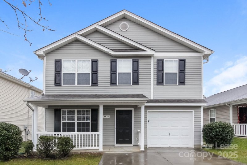 Property image 2 of 5627 Henderson Oaks Drive in Henderson Oaks, Charlotte, NC 28269