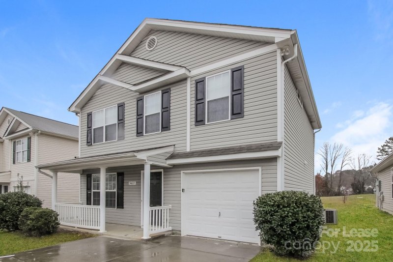 Property image 3 of 5627 Henderson Oaks Drive in Henderson Oaks, Charlotte, NC 28269