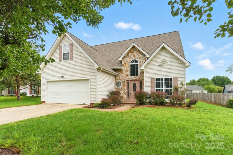 Property image 3 at 14343 Southbridge Forest Drive, Charlotte, NC 28273