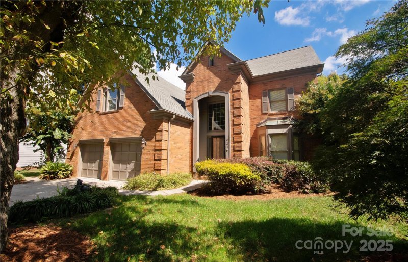 Property image 2 at 3404 Pondview Lane, Charlotte, NC 28210