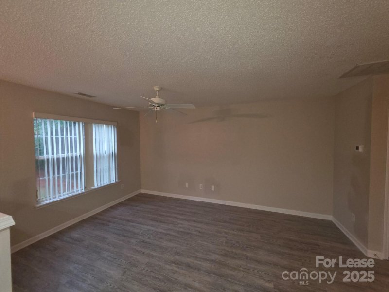 Property image 4 of 9933 Birch Knoll Court in University Heights, Charlotte, NC 28213