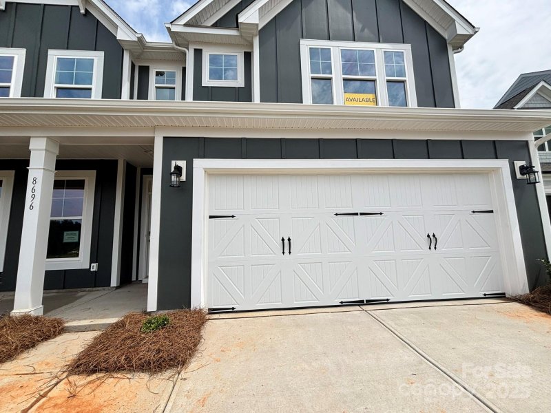 Property image 2 of 8696 Acadia Parkway in Laurelbrook, Sherrills Ford, NC 28673