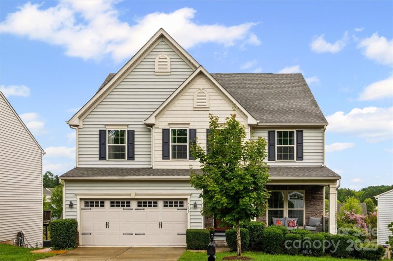 5709 Selkirkshire Road