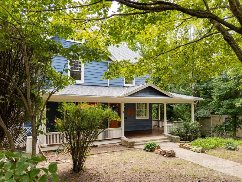 Property image 2 of 63 Cumberland Avenue in Montford, Asheville, NC 28801