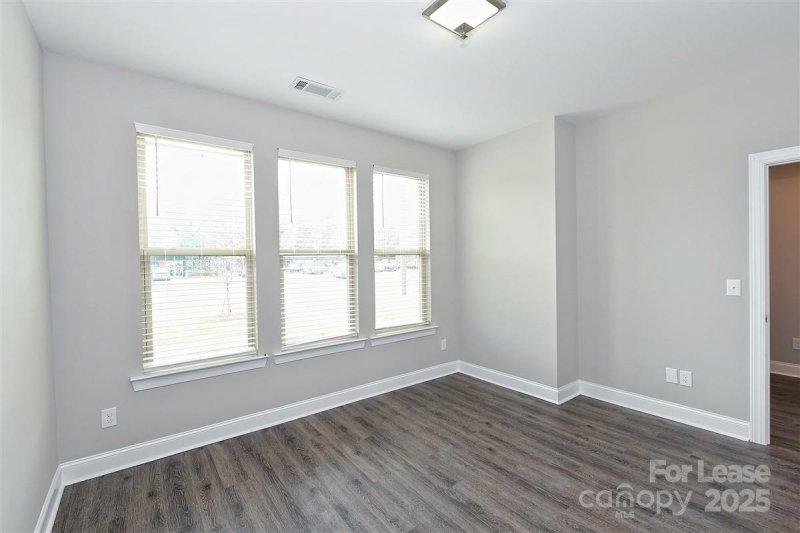 Property image 5 of 2635 Statesville Avenue in Brightwalk, Charlotte, NC 28206