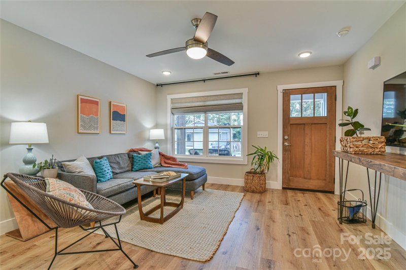 Property image 3 of 219 Fayetteville Street in West Asheville, Asheville, NC 28806