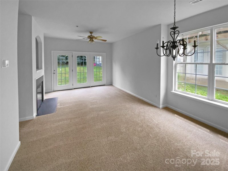 Property image 4 of 6612 Tor Drive in Avalon at Mallard Creek, Charlotte, NC 28269