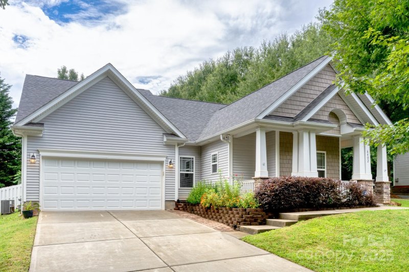 Property image 4 at 6402 Colonial Garden Drive, Huntersville, NC 28078