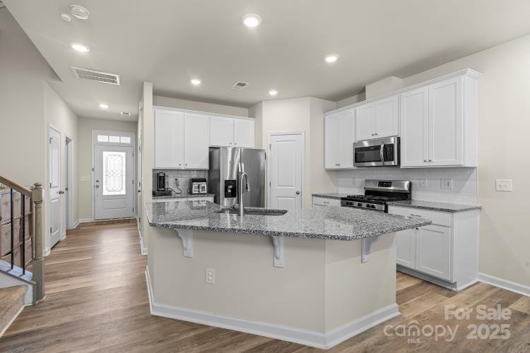 Property image 5 of 711 Still Oak Trail in Windhaven, Fort Mill, SC 29708