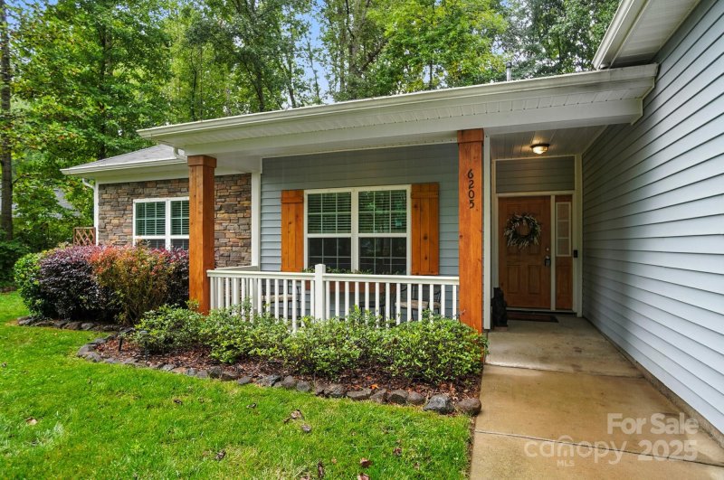 Property image 2 at 6205 Pamela Street, Huntersville, NC 28078