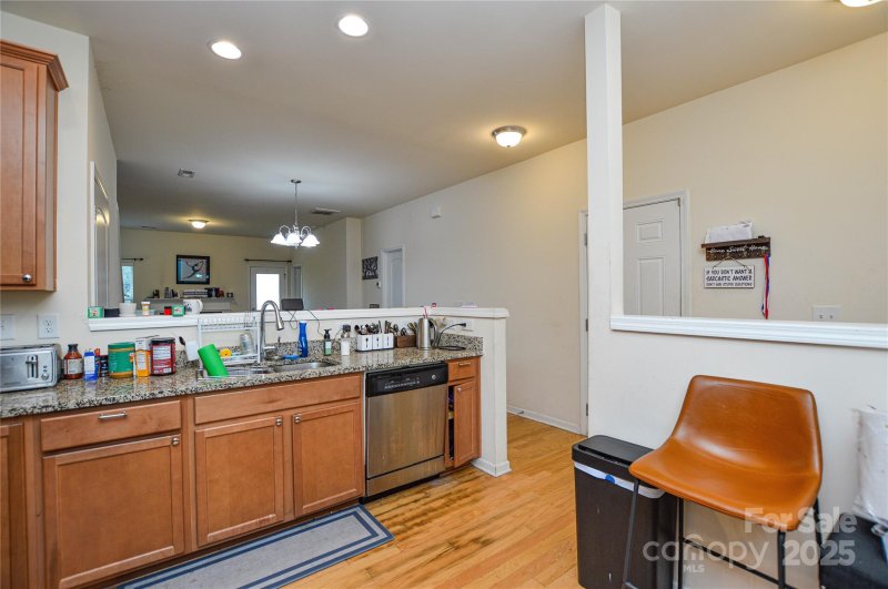 Property image 3 of 10420 Benfield Road in Prosperity Village, Charlotte, NC 28269