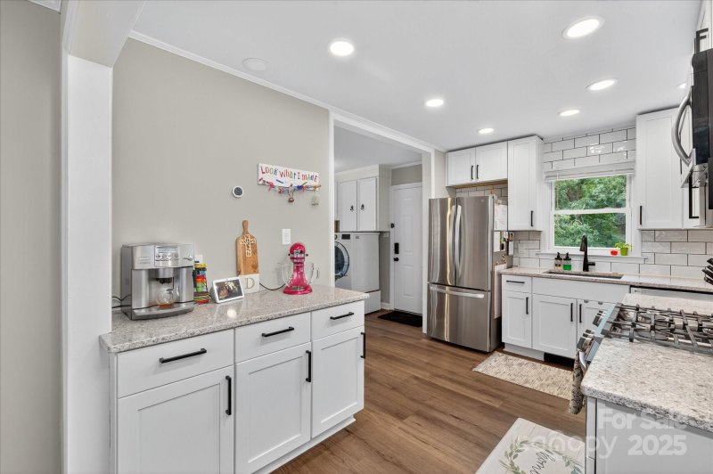 Property image 4 of 319 Gold Hill Road in Forest Lake, Fort Mill, SC 29715