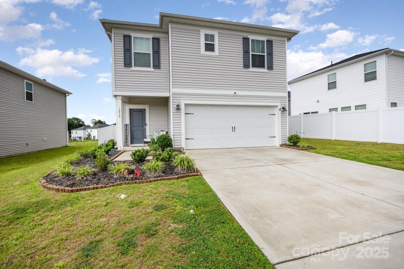 Property image 2 of 1019 Jeffery Dean Court in Morgan Hills, Albemarle, NC 28001