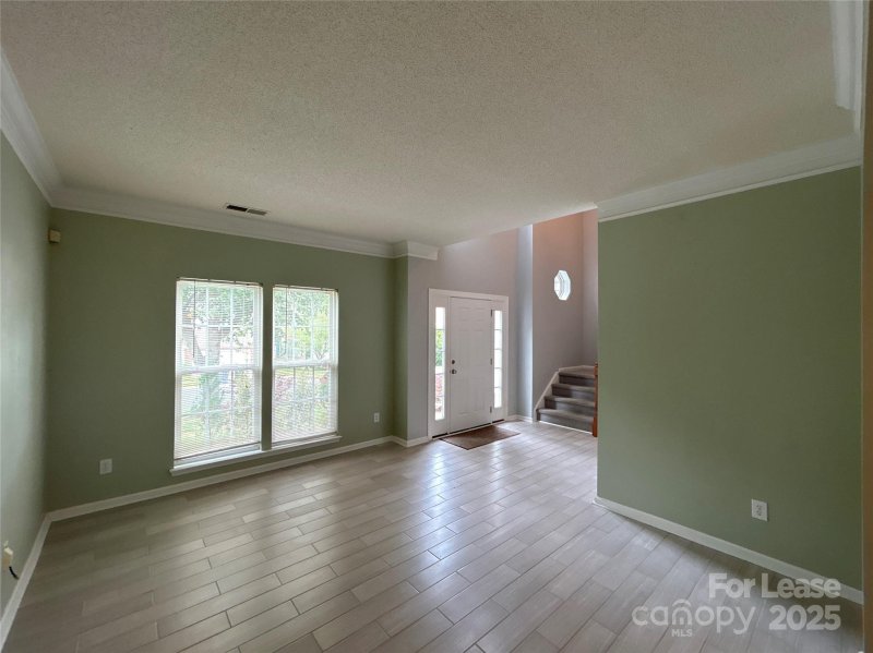 Property image 2 at 6518 Harburn Forest Drive, Charlotte, NC 28269