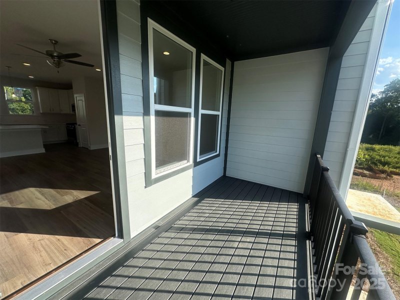 Property image 2 of 409 Nathaniel Way in Brixton, Charlotte, NC 28213