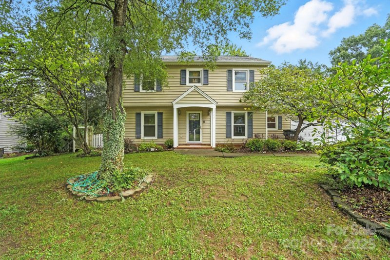 1909 Lawton Bluff Road