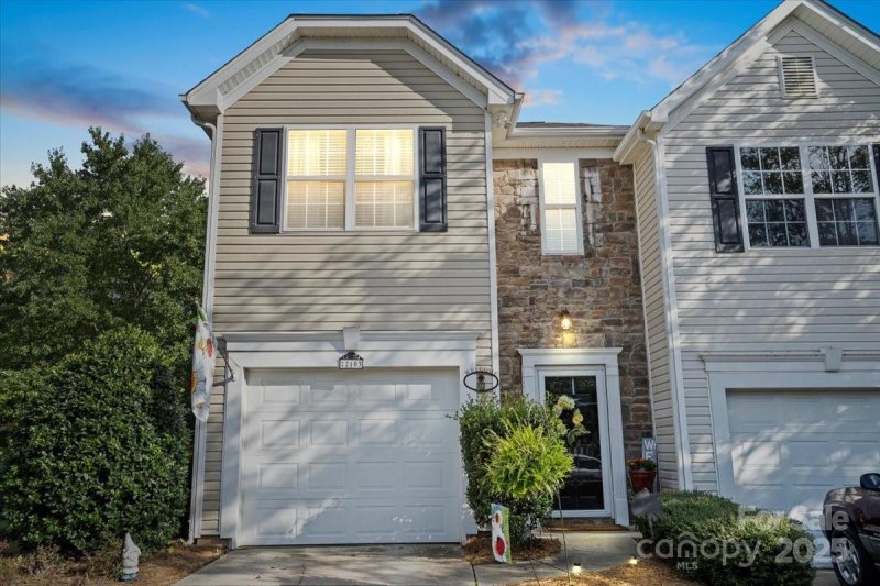 Property image 2 of 2103 Midnight Blue Lane in Waterstone, Fort Mill, SC 29708