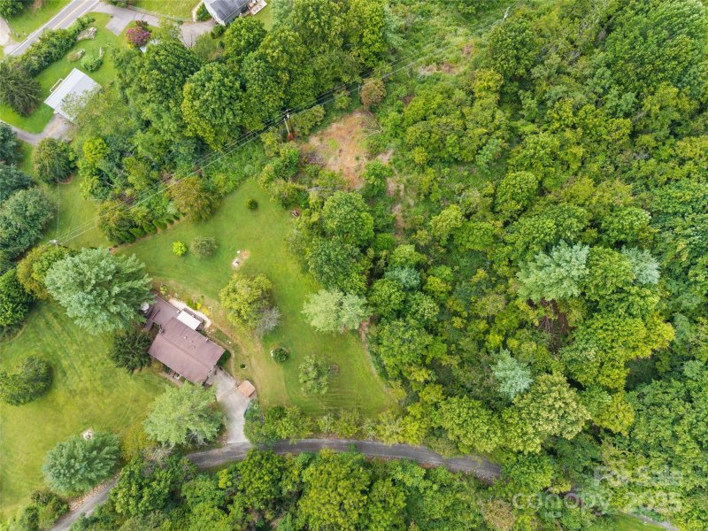 Property image 2 of 41 Red Fox Den Road in Dogwood Heights, Mars Hill, NC 28754