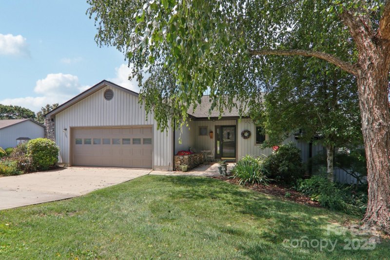 Property image 2 at 301 Kyfields Drive, Weaverville, NC 28787