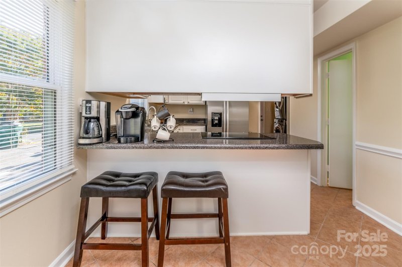 Property image 5 of 5111 Coronado Drive in Coventry Woods, Charlotte, NC 28212