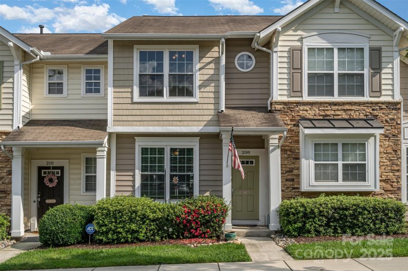 Property image 3 of 208 Dawn Mist Lane in Fieldstone, Fort Mill, SC 29708