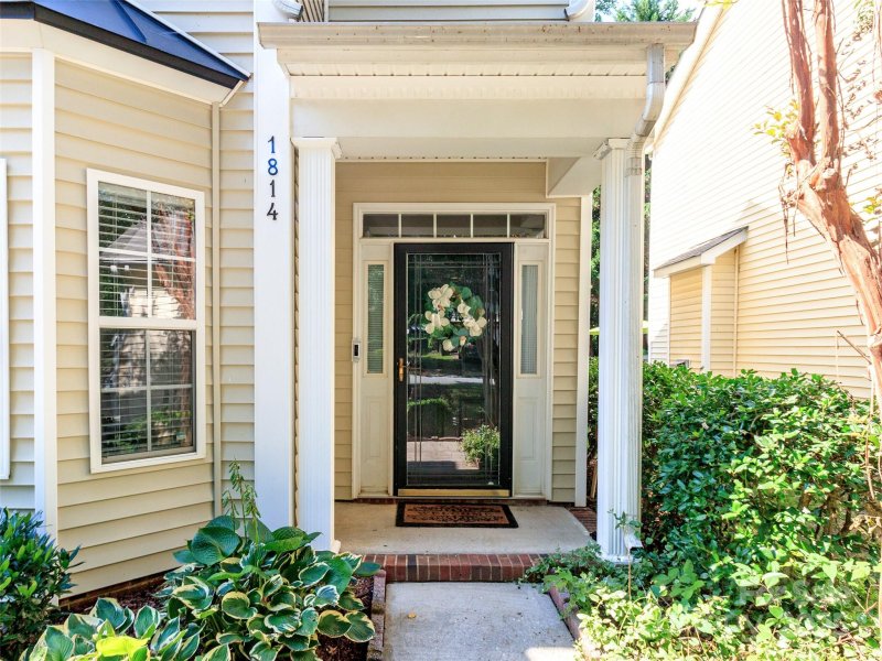 Property image 2 at 1814 Wilburn Park Lane, Charlotte, NC 28269
