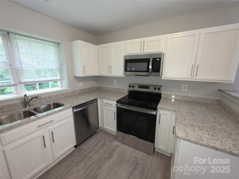 Property image 4 at 235 Winding Canyon Drive, Charlotte, NC 28214