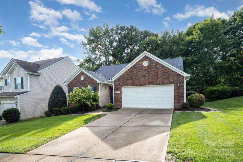 Property image 3 of 11334 Breezehill Lane in The Village At Brierfield, Charlotte, NC 28262