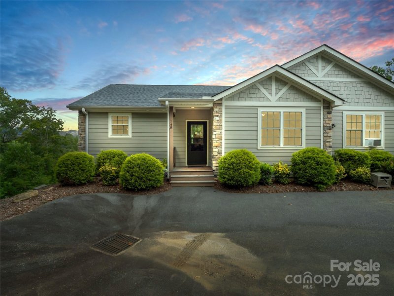 Property image 2 of 148 Red Hawk Knoll in Vista At Bills Mountain, Lake Lure, NC 28746