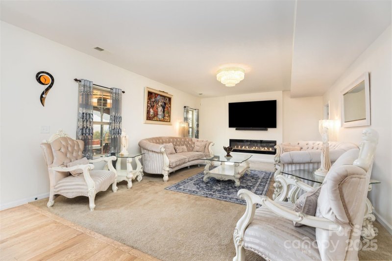 Property image 5 of 12822 Plumleaf Drive in Old Stone Crossing, Charlotte, NC 28213