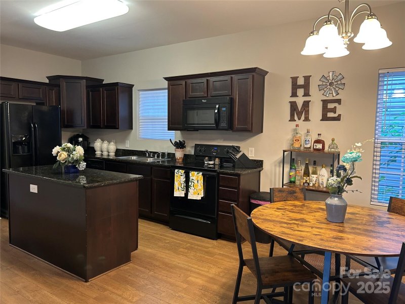 Property image 5 of 115 Lookout Point Place in High Ridge, Mooresville, NC 28115